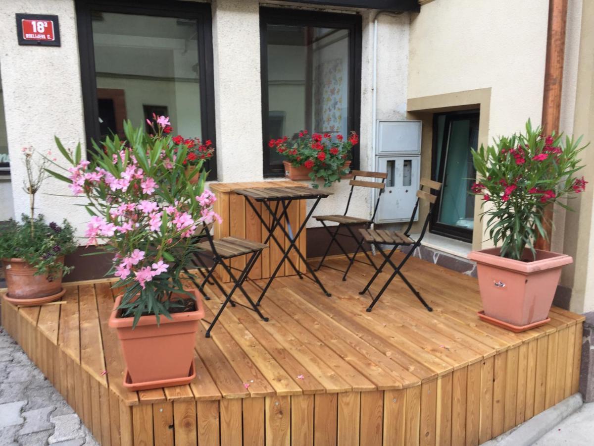 Castle Way Apartments Tamy Bled Exterior photo