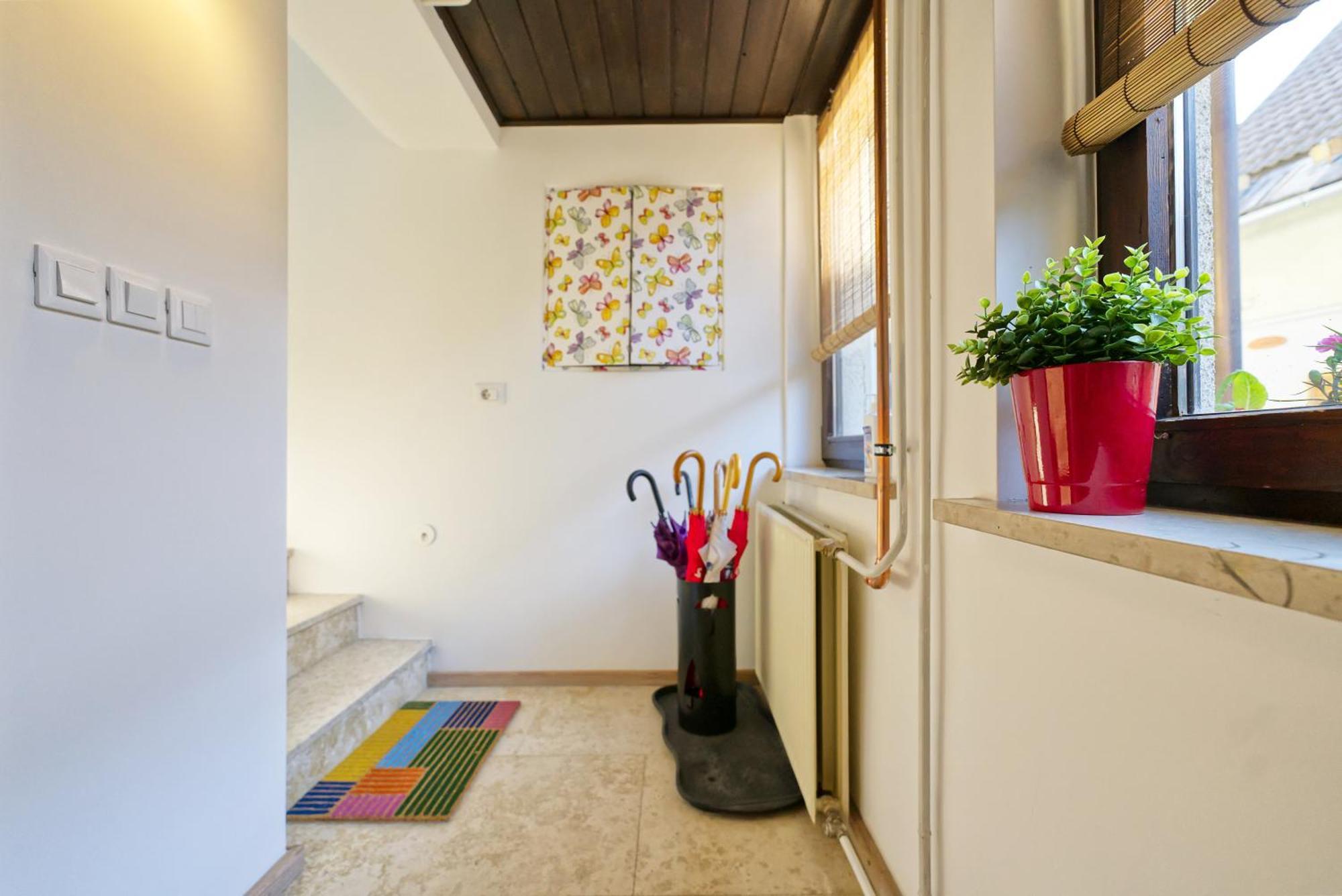 Castle Way Apartments Tamy Bled Exterior photo
