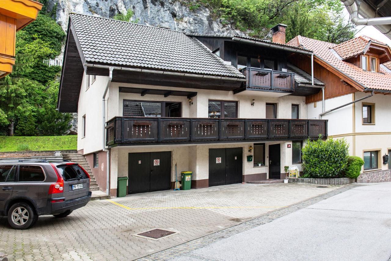 Castle Way Apartments Tamy Bled Exterior photo