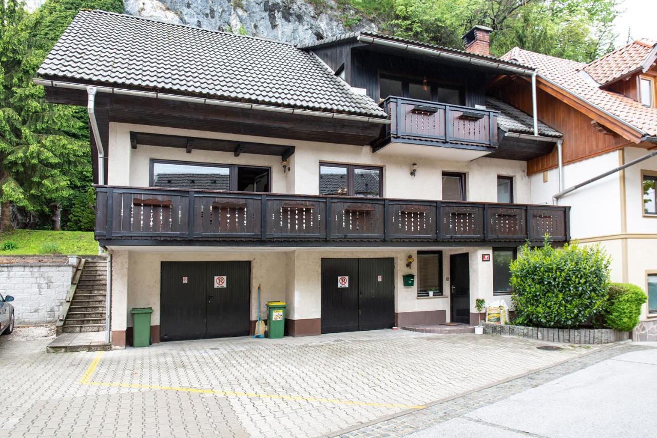 Castle Way Apartments Tamy Bled Exterior photo